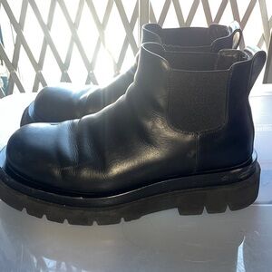 Bottega veneta men’s low cut Lug boots SIZE-9